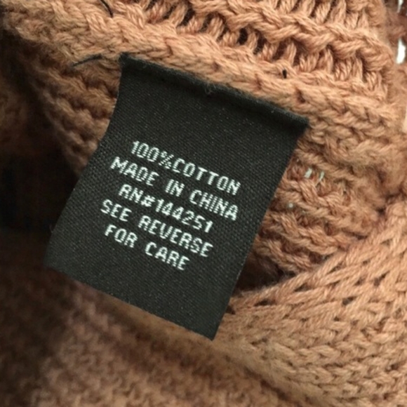 NWT- Reversible Sweater Tank Top - Picture 4 of 5